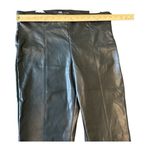 Zara Women’s Black Faux Leather Mid-Rise Side Zip Ankle Crop Leggings Size XL - Picture 3 of 9